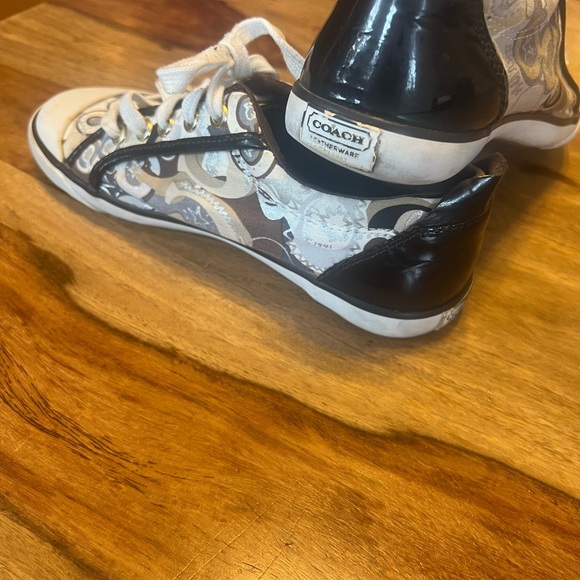 Coach sneakers authentic size 7 - Picture 4 of 9